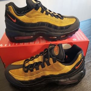 Nike Air Max 95 Essential